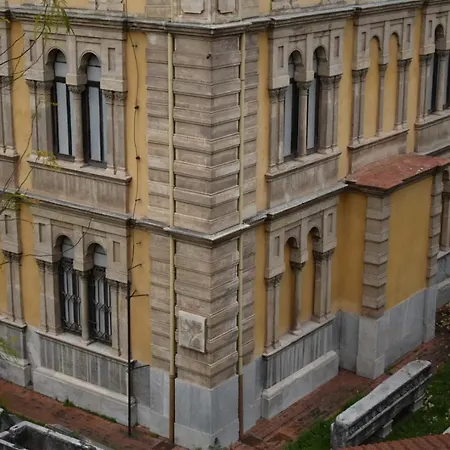 Apartment Archeological Museum View *